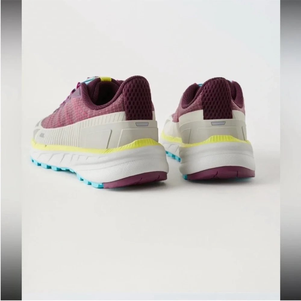 Zara kids, purple, VIBRAM Sneakers, size 4 ( 9.0 inches)